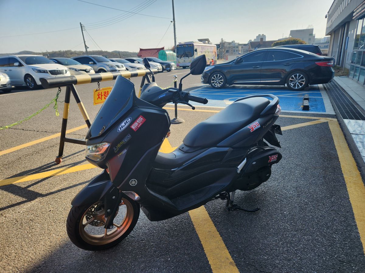야마하 NMAX 125 thumb 2