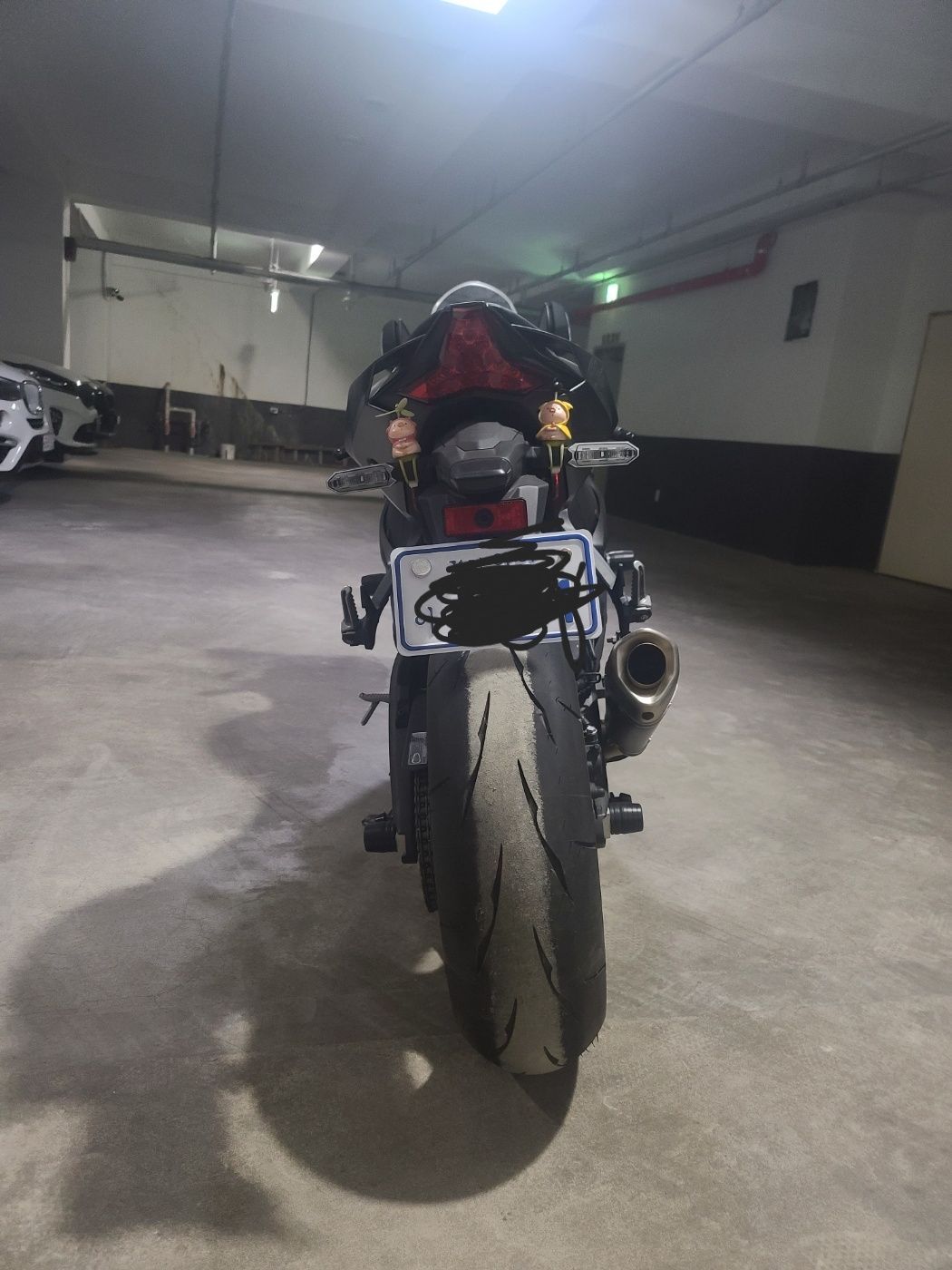 가와사키 닌자 ZX 10 R 4