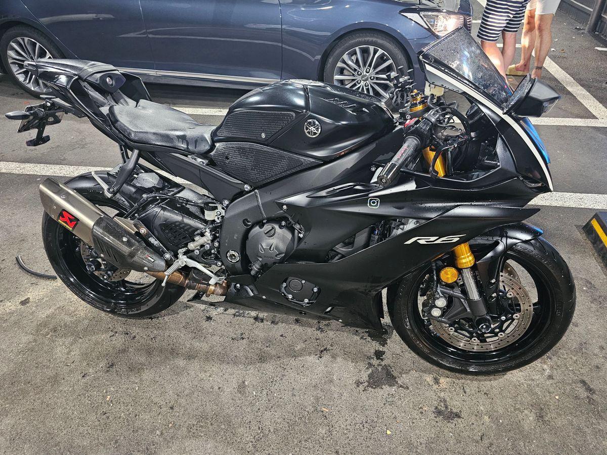 야마하 YZF R6 main