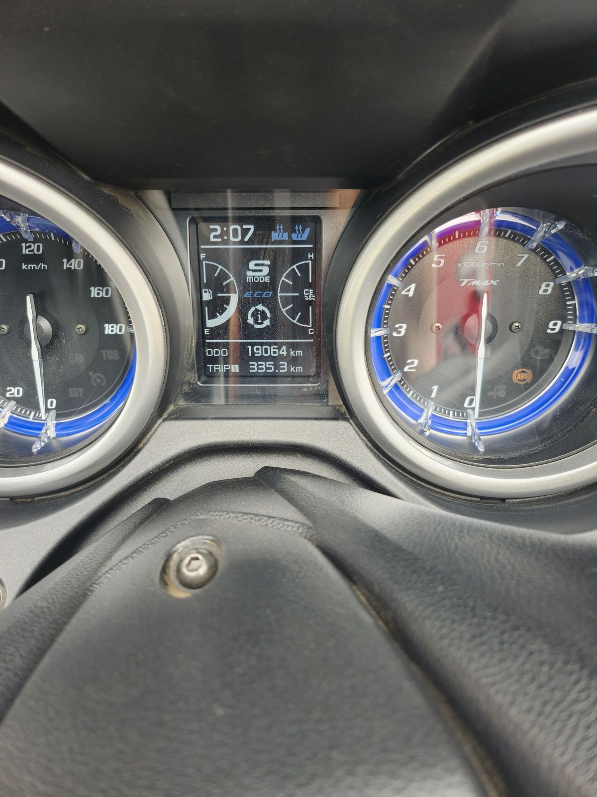 야마하 TMAX DX 5