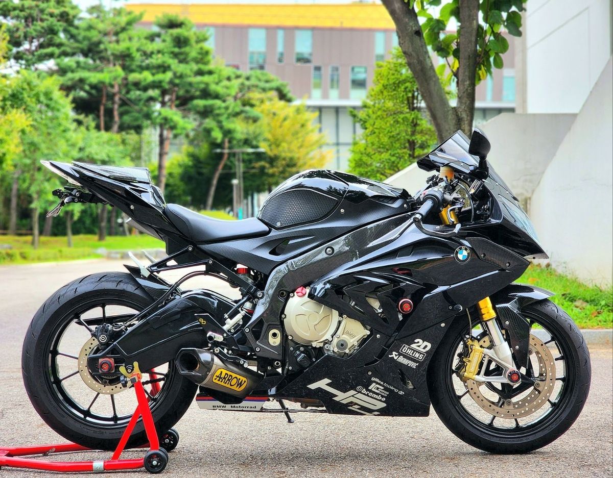 BMW S 1000 RR main