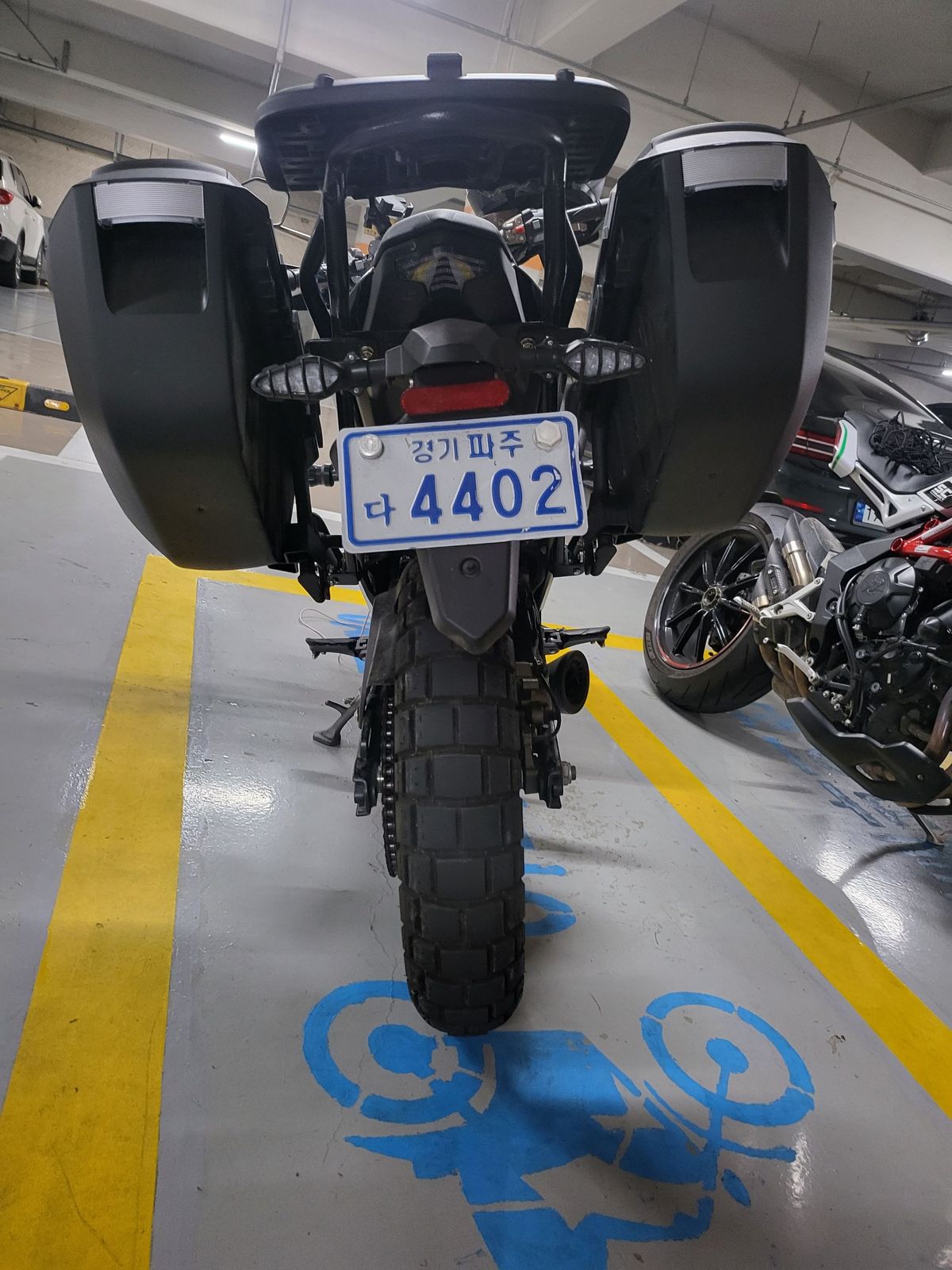 존테스 125 U1 4