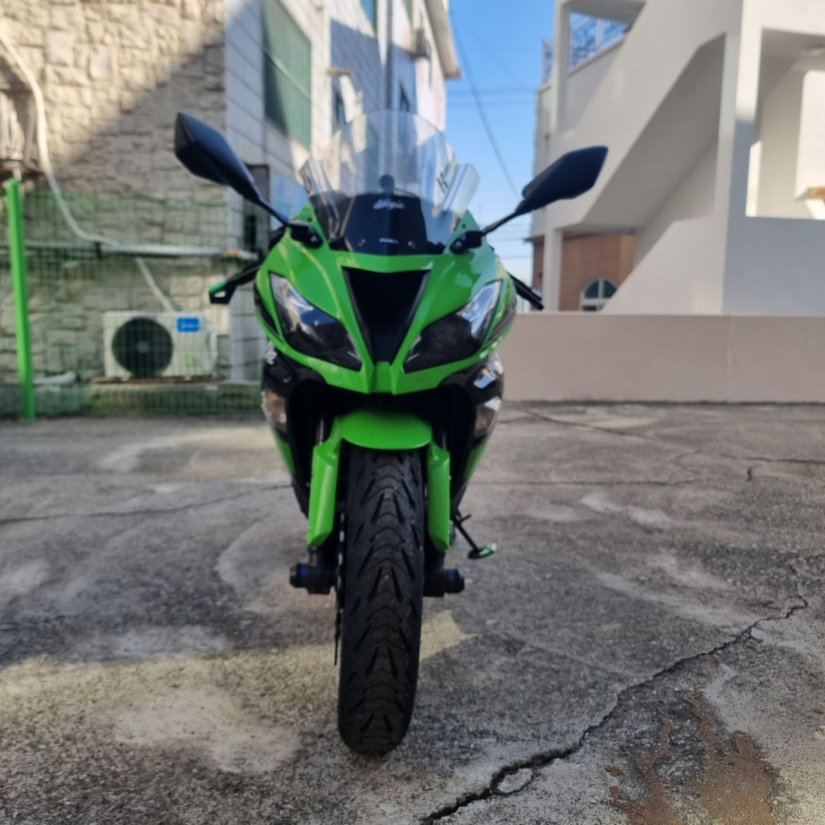 가와사키 닌자 ZX-6R more