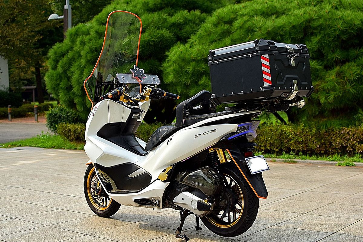 혼다 PCX 125 13
