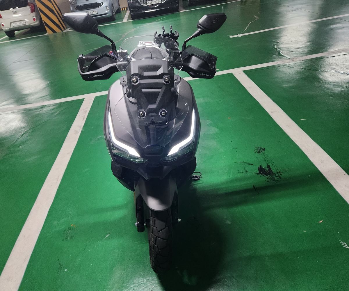 기타 ADV 125 more