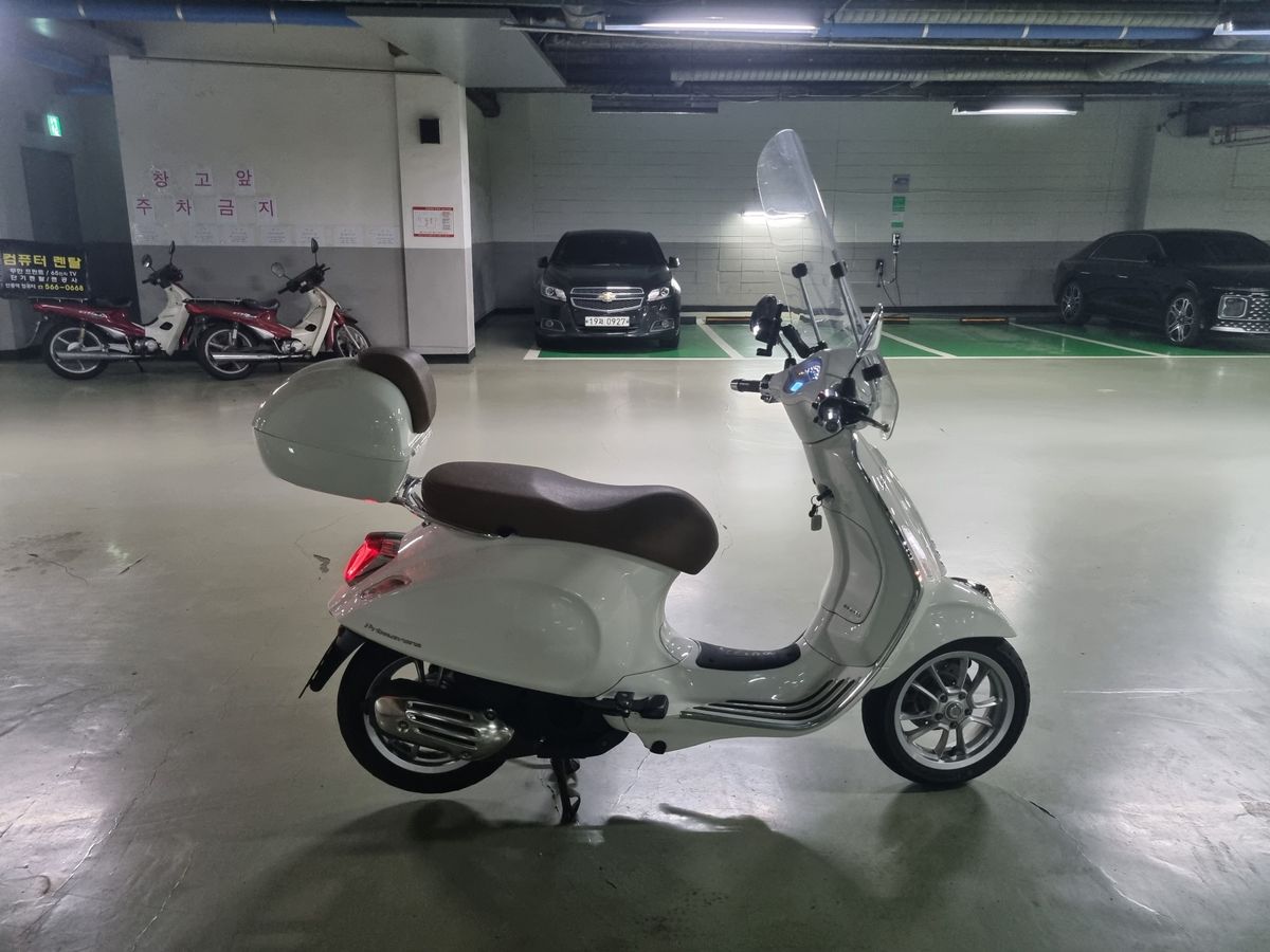 베스파 프리마베라 125 main