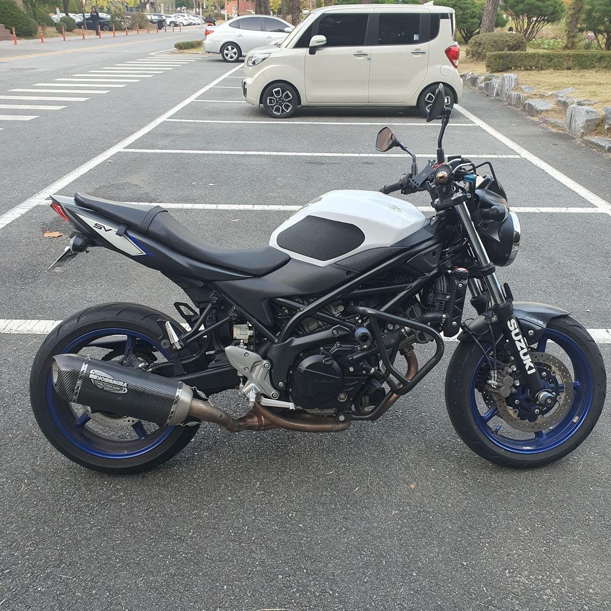 스즈키 SV 650 main