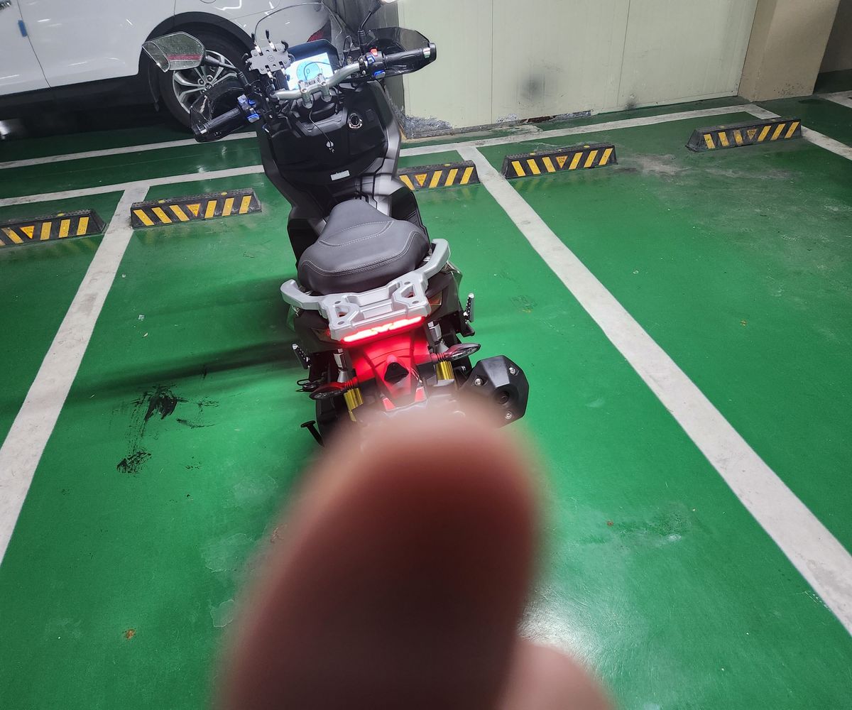 기타 ADV 125 4