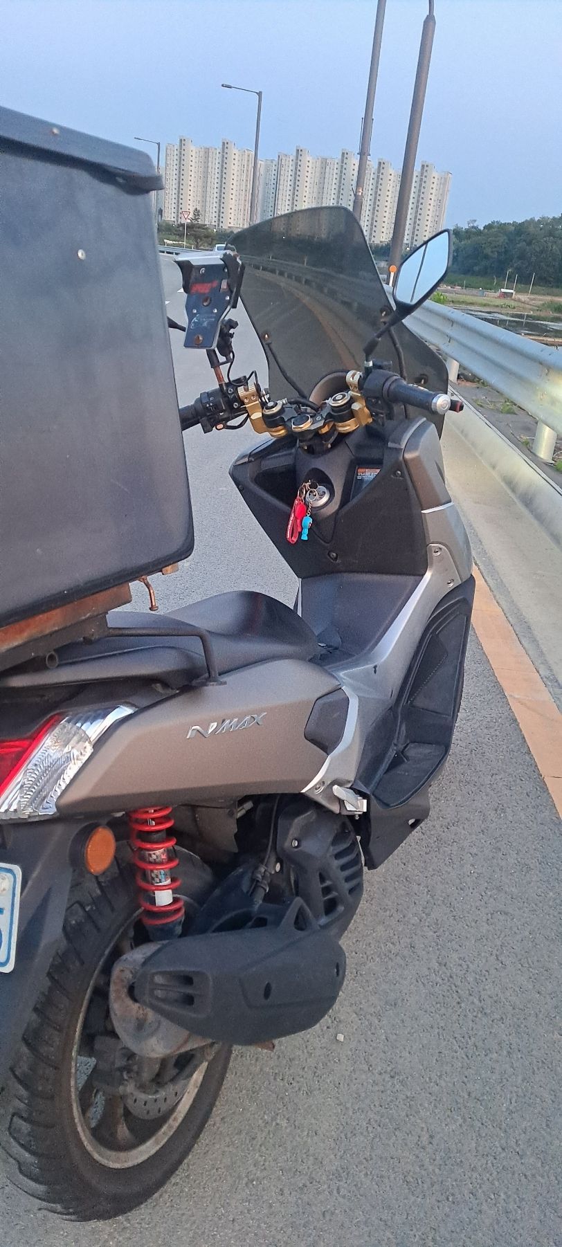 야마하 NMAX 125 main