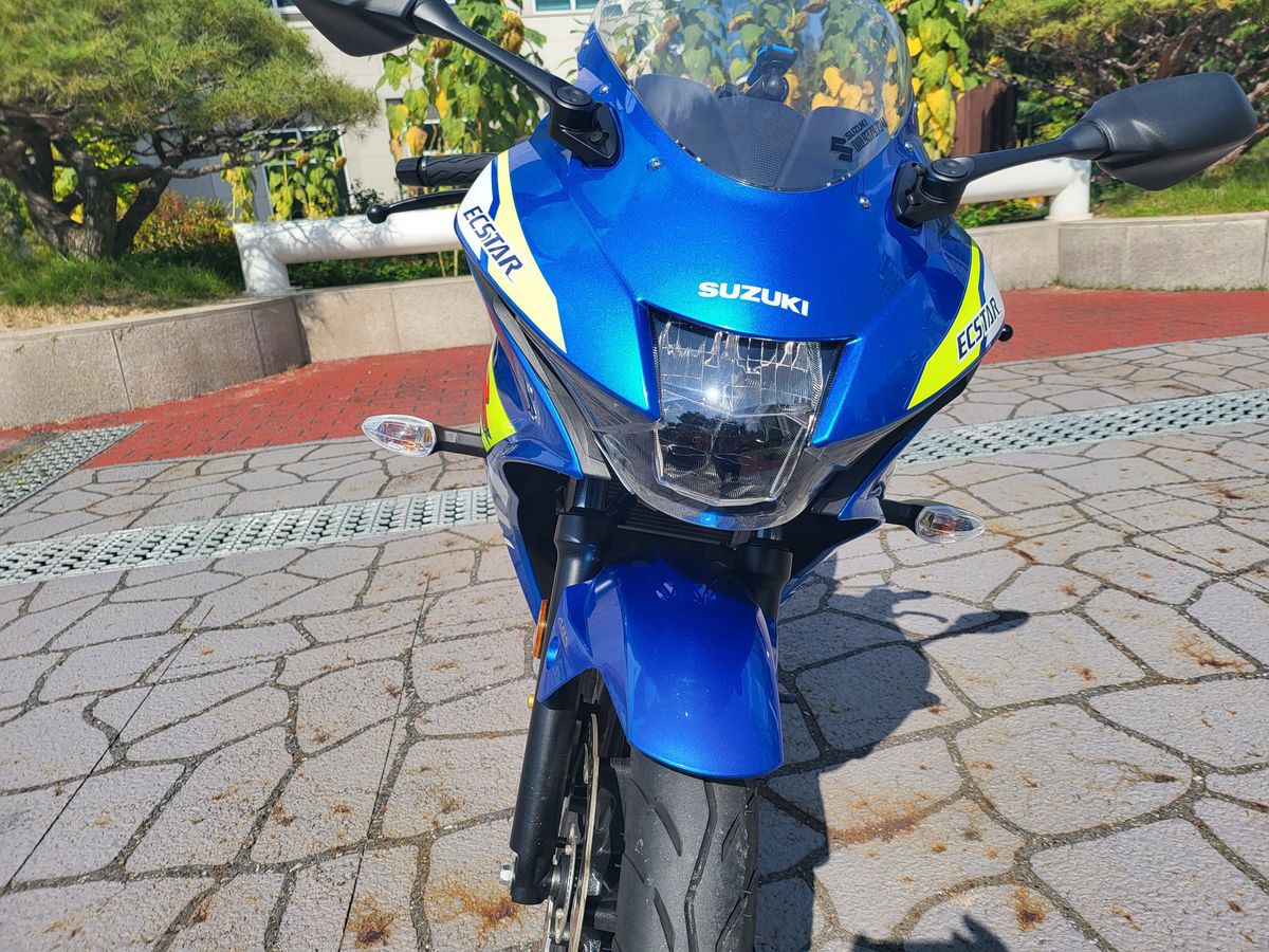 스즈키 GSX R 125 ABS more