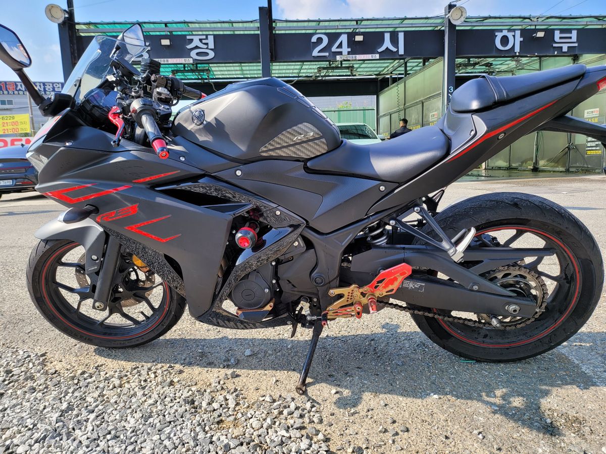 야마하 YZF R3 8