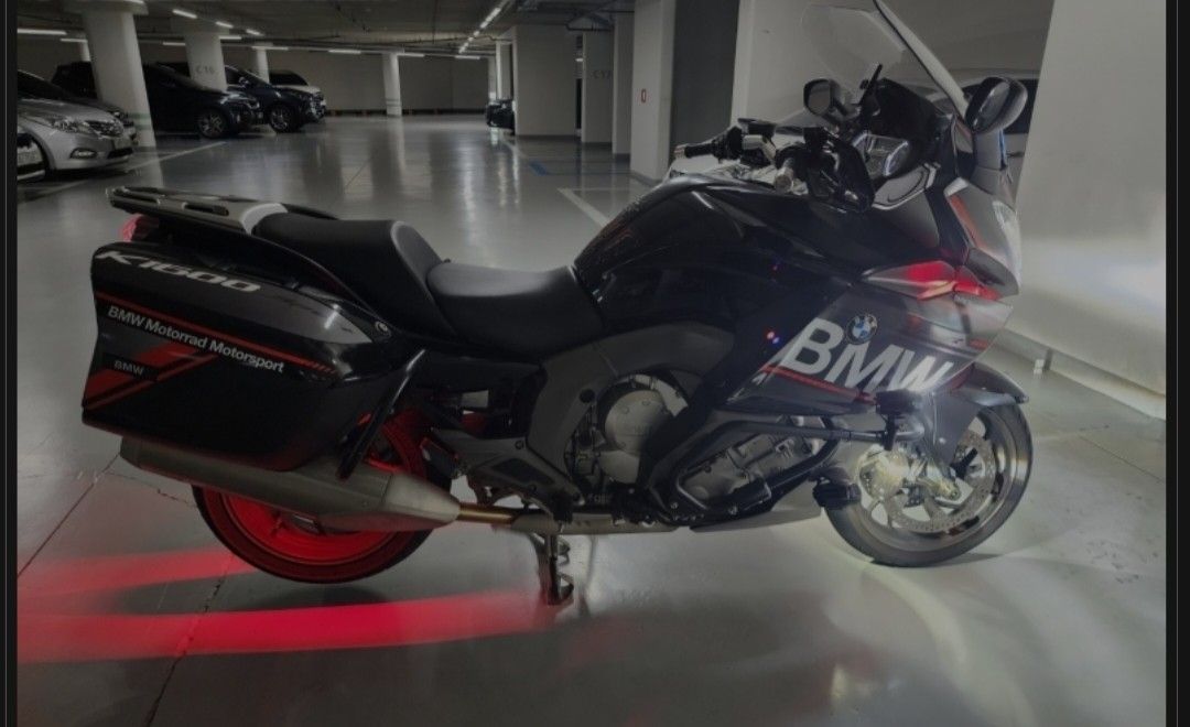 BMW K 1600 GT main