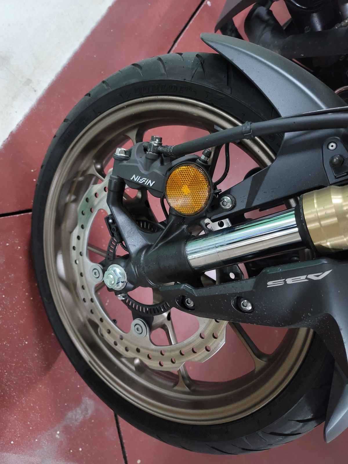 혼다 CB 125 R 9
