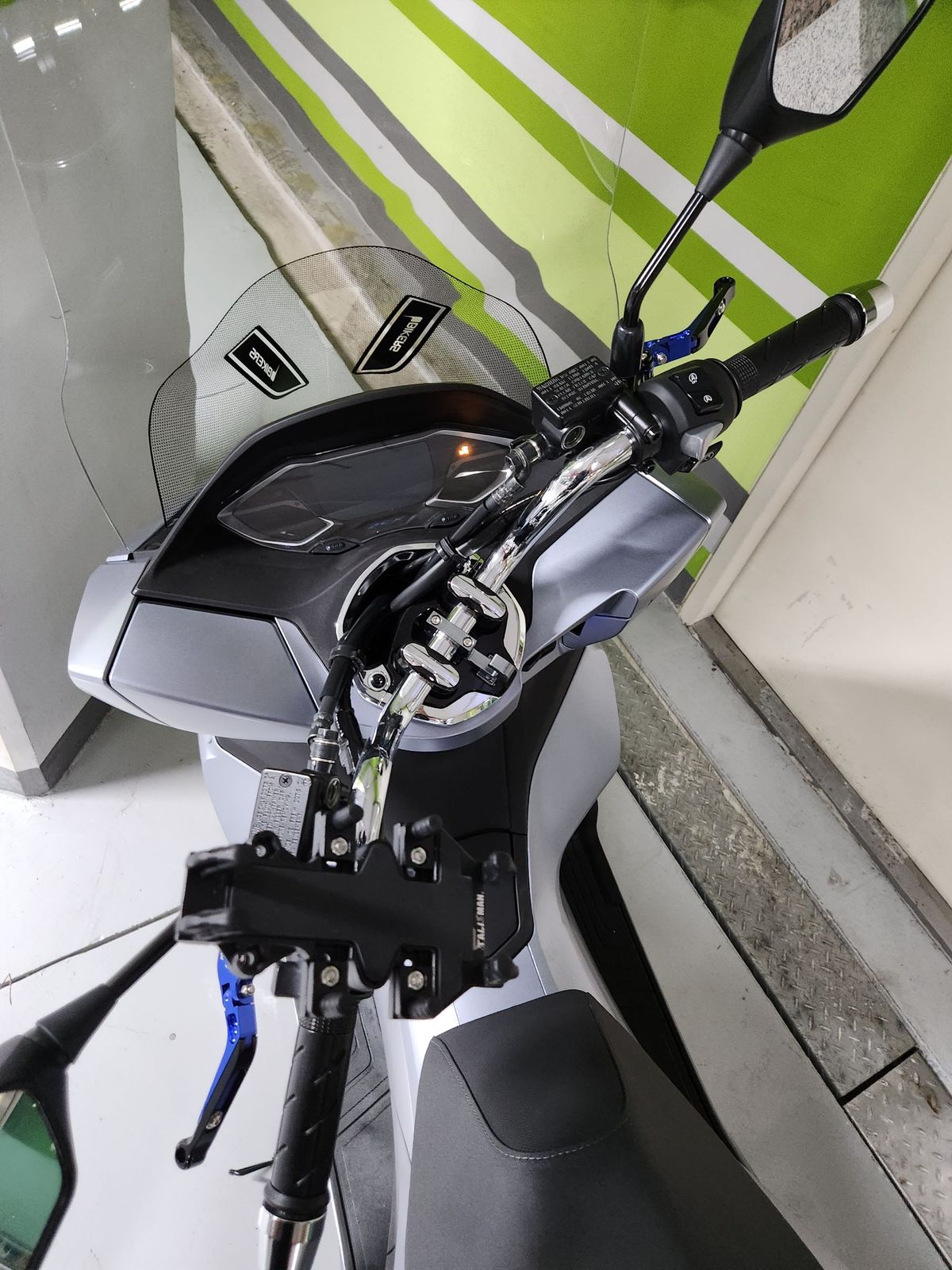 혼다 PCX 125 more