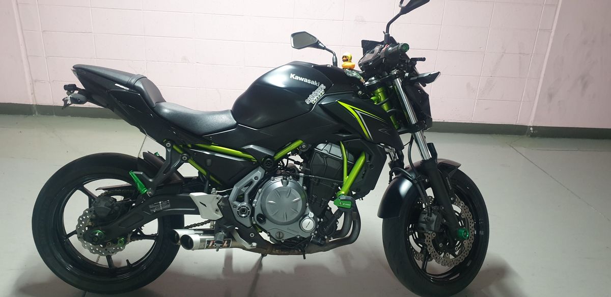 가와사키 Z 650 main