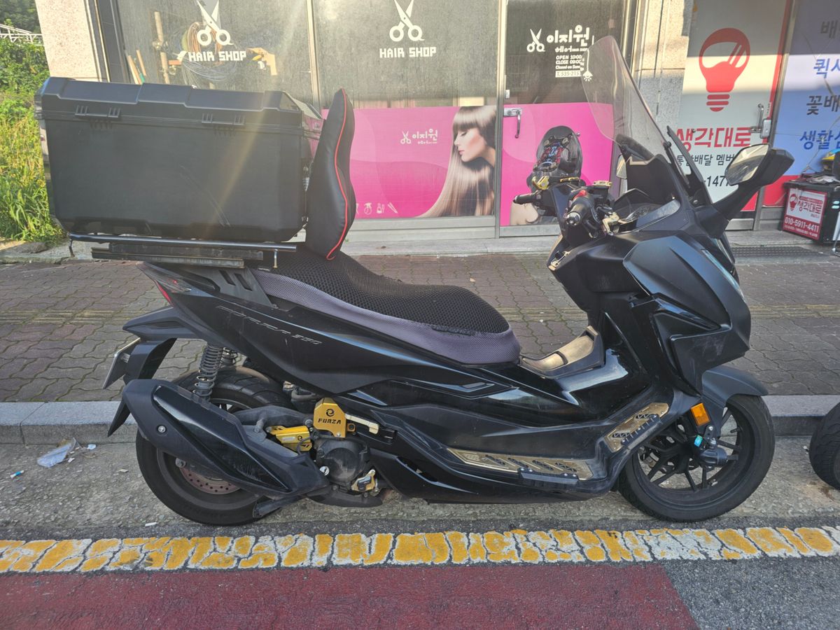혼다 포르자 350 main
