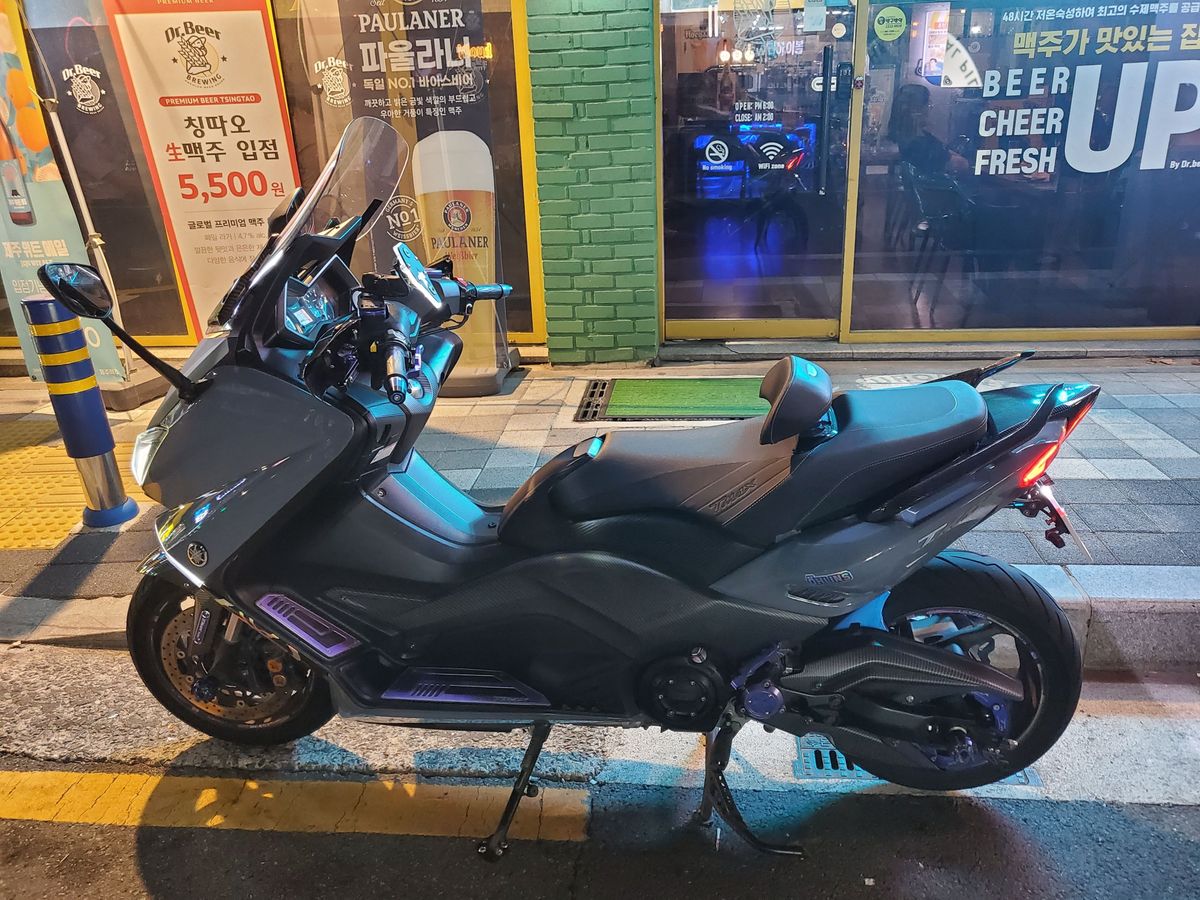 야마하 TMAX 530 main