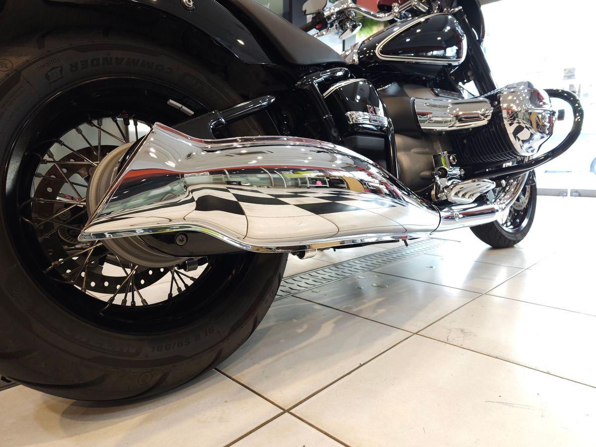 BMW R 18 10