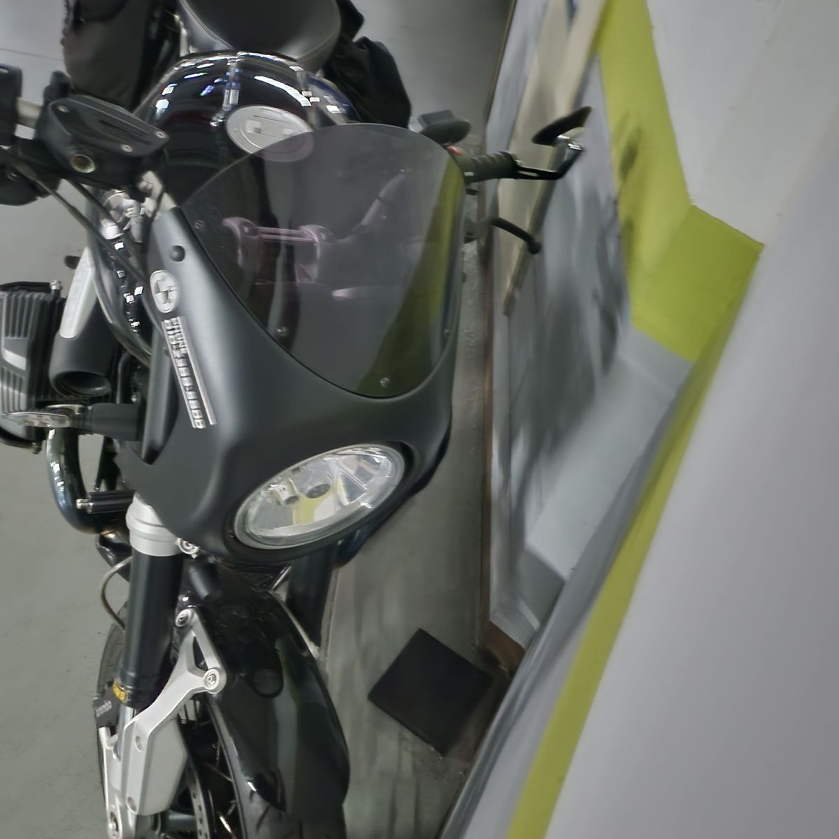 BMW R nine T  more