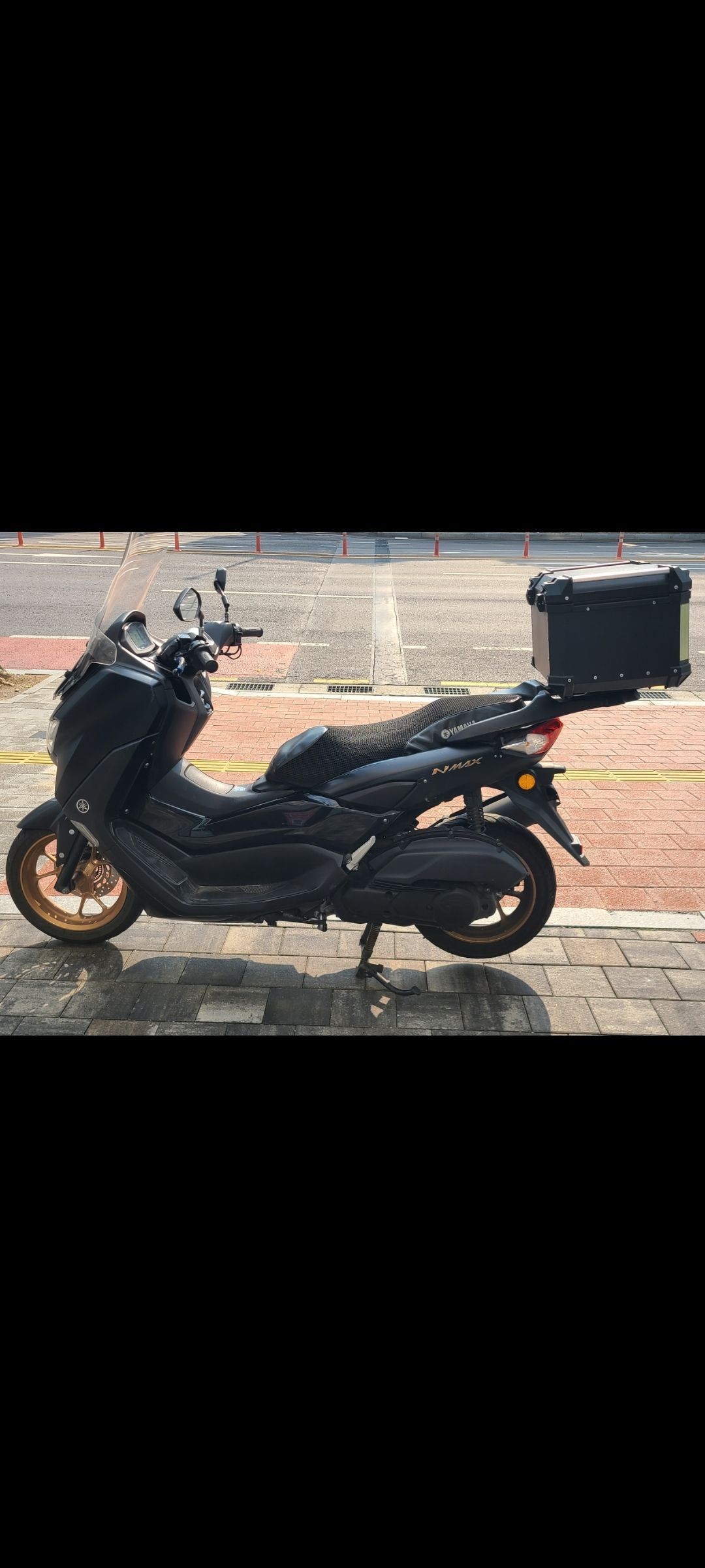 야마하 NMAX 125 thumb 2