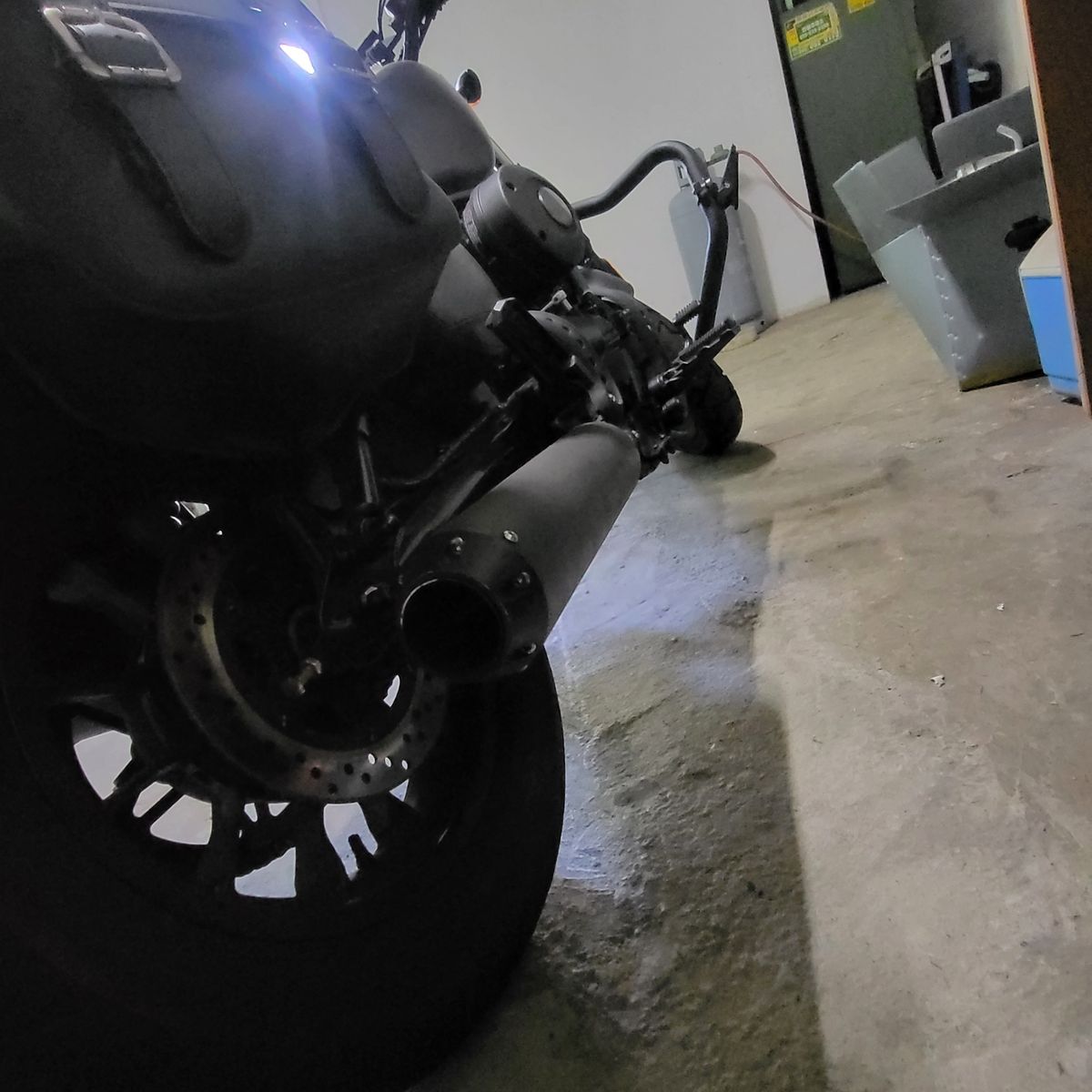 KR모터스 아퀼라 300 S 10