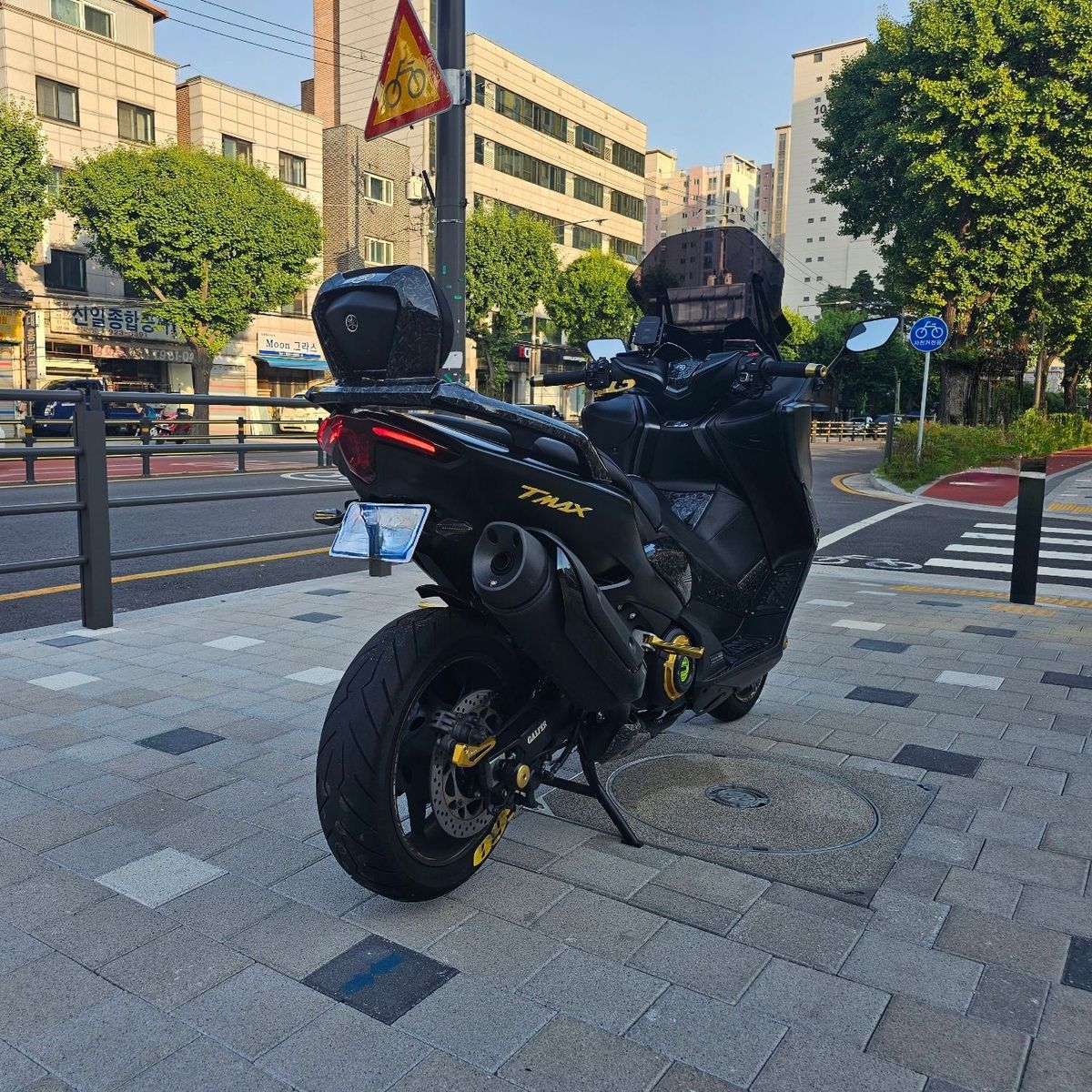 야마하 TMAX 560 4