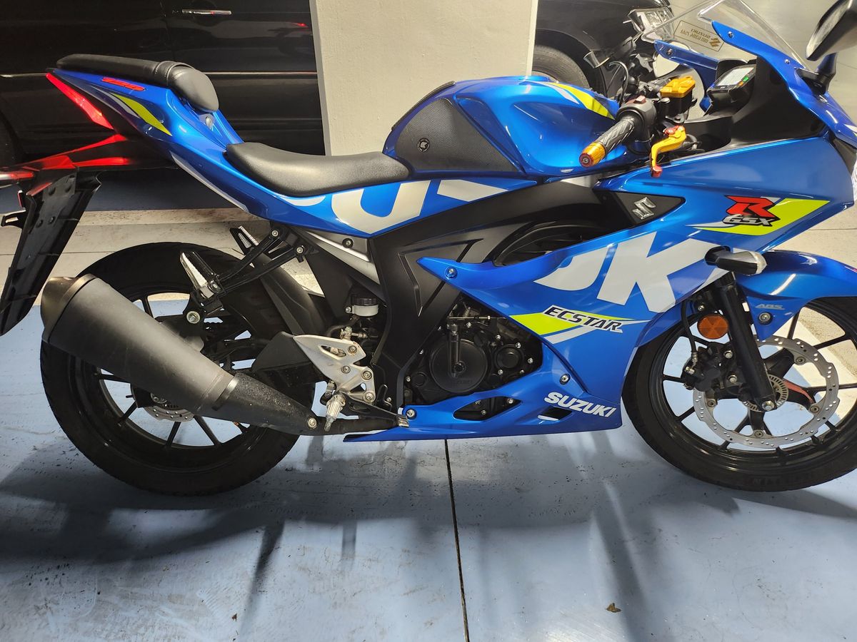 스즈키 GSX R 125 ABS main