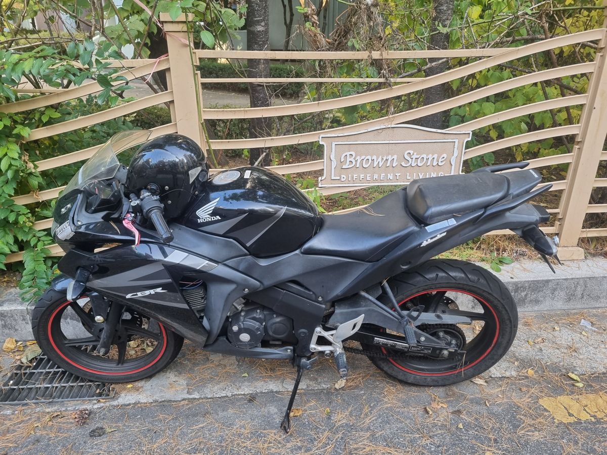혼다 CBR 125 R main