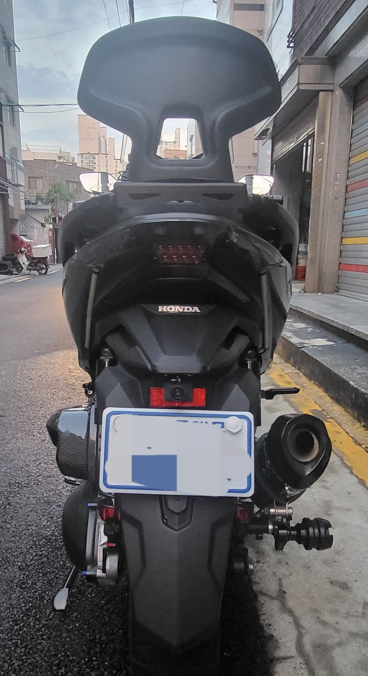 혼다 포르자 300 4