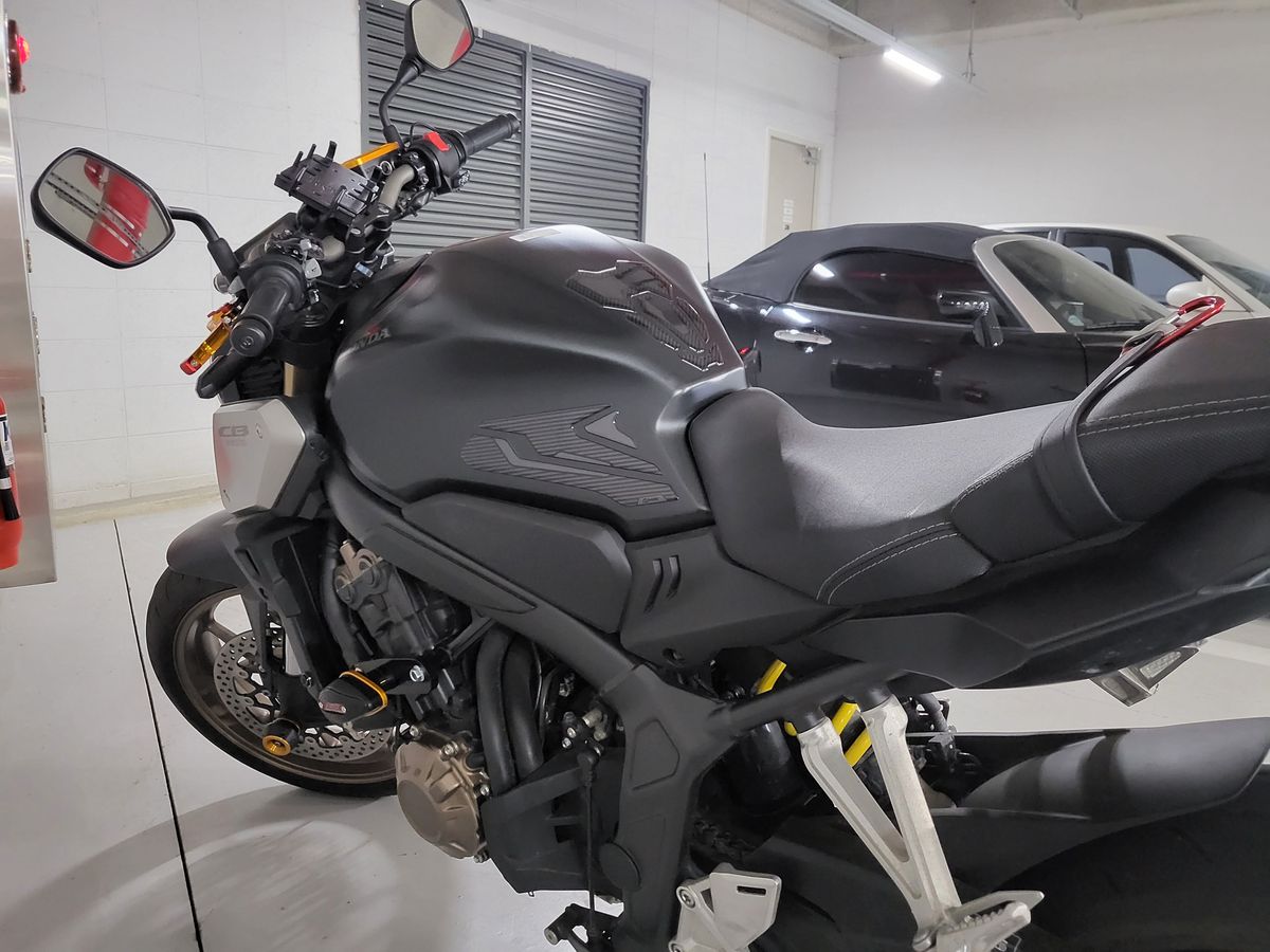 혼다 CB 650 R thumb 2