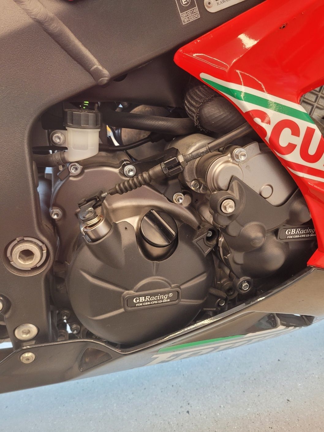 가와사키 닌자 ZX-6R 7