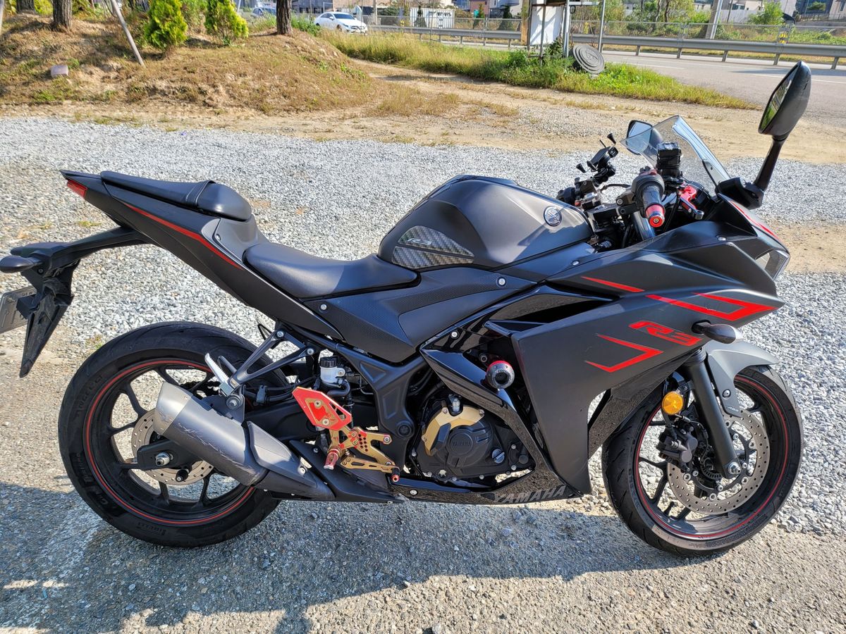 야마하 YZF R3 main