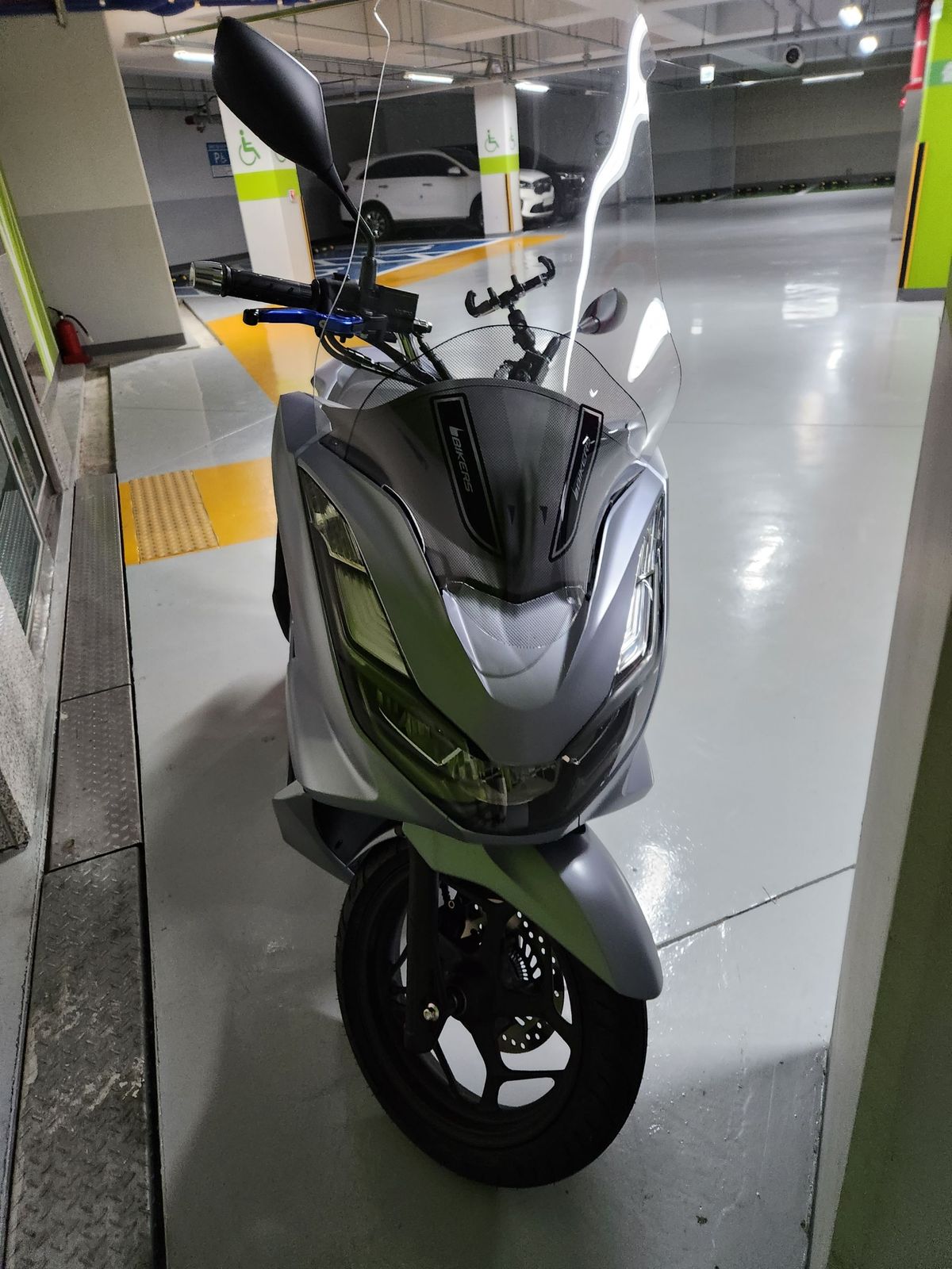 혼다 PCX 125 more