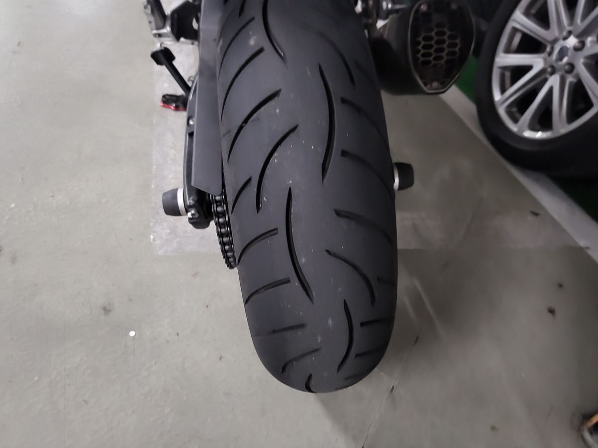 BMW F 900 R 9
