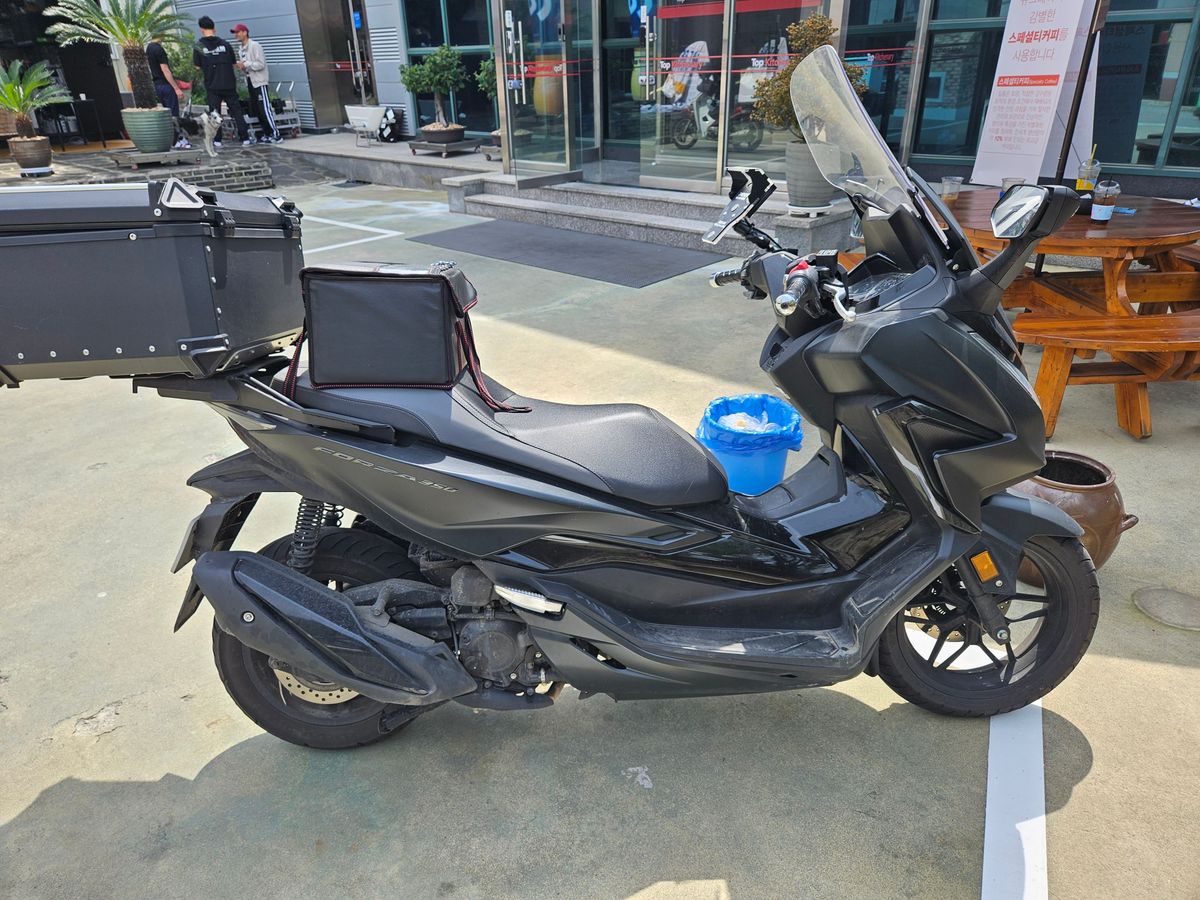 혼다 포르자 350 main