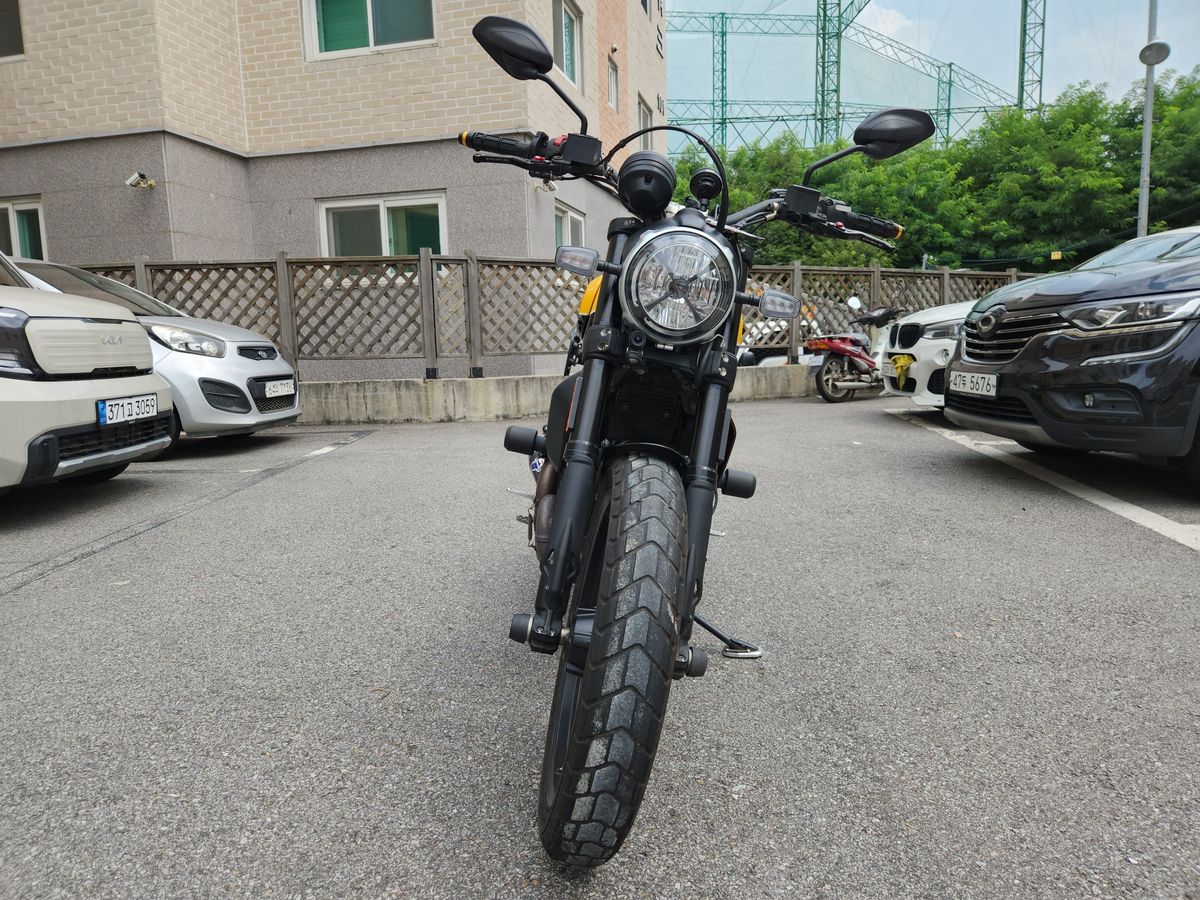 두카티 스크램블러 풀 스로틀 more