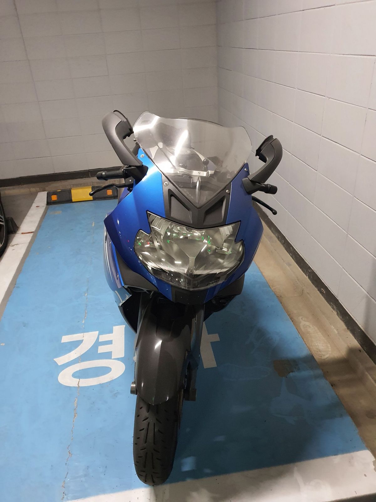BMW K 1300 S more