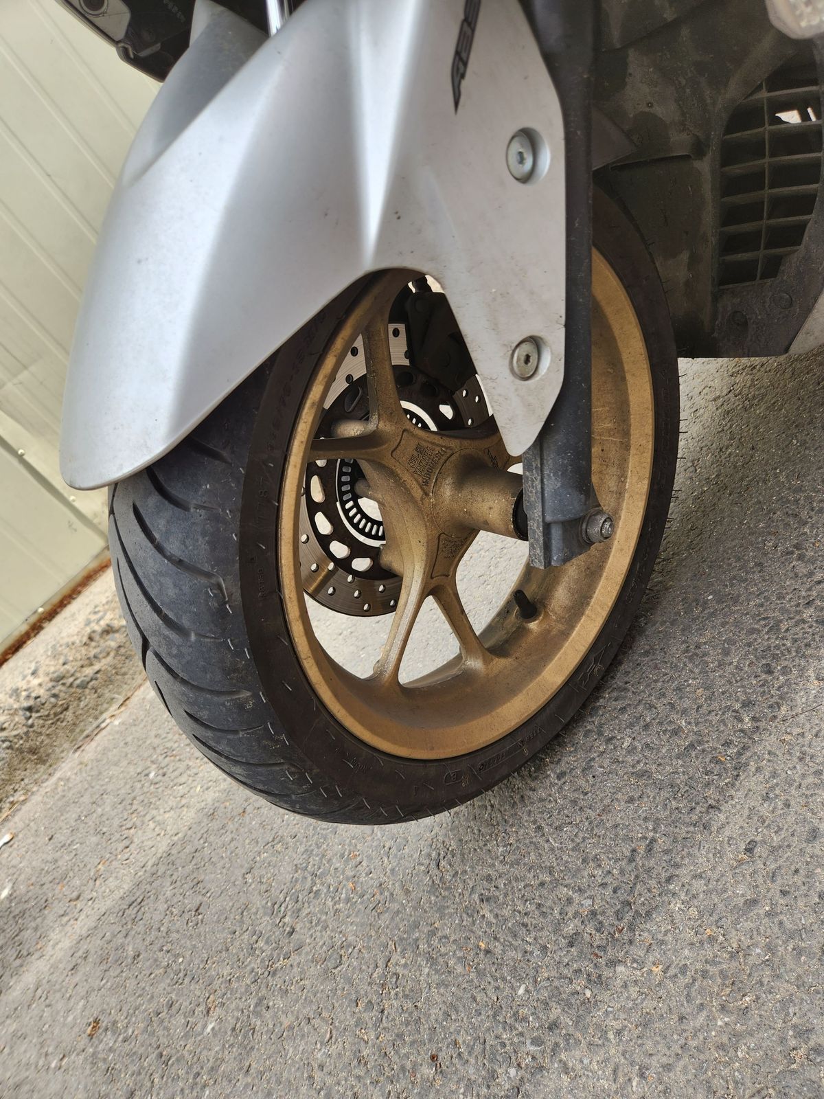 야마하 NMAX 125 9