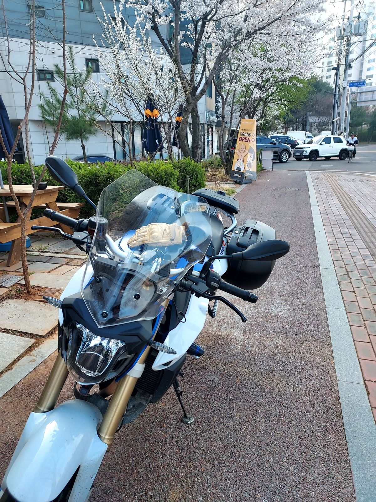 BMW F 800 R more