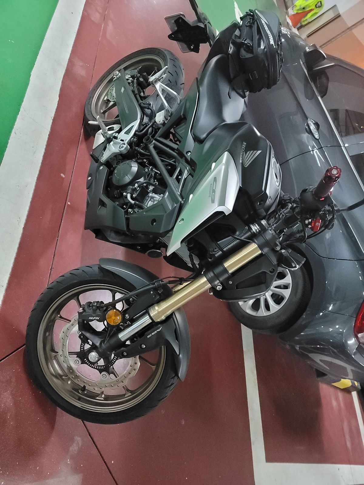 혼다 CB 125 R main