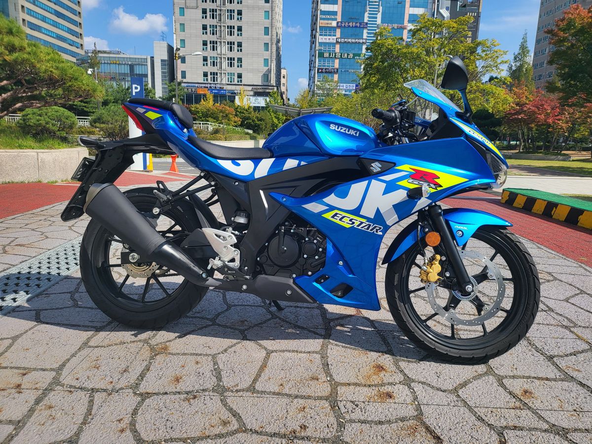 스즈키 GSX R 125 ABS main