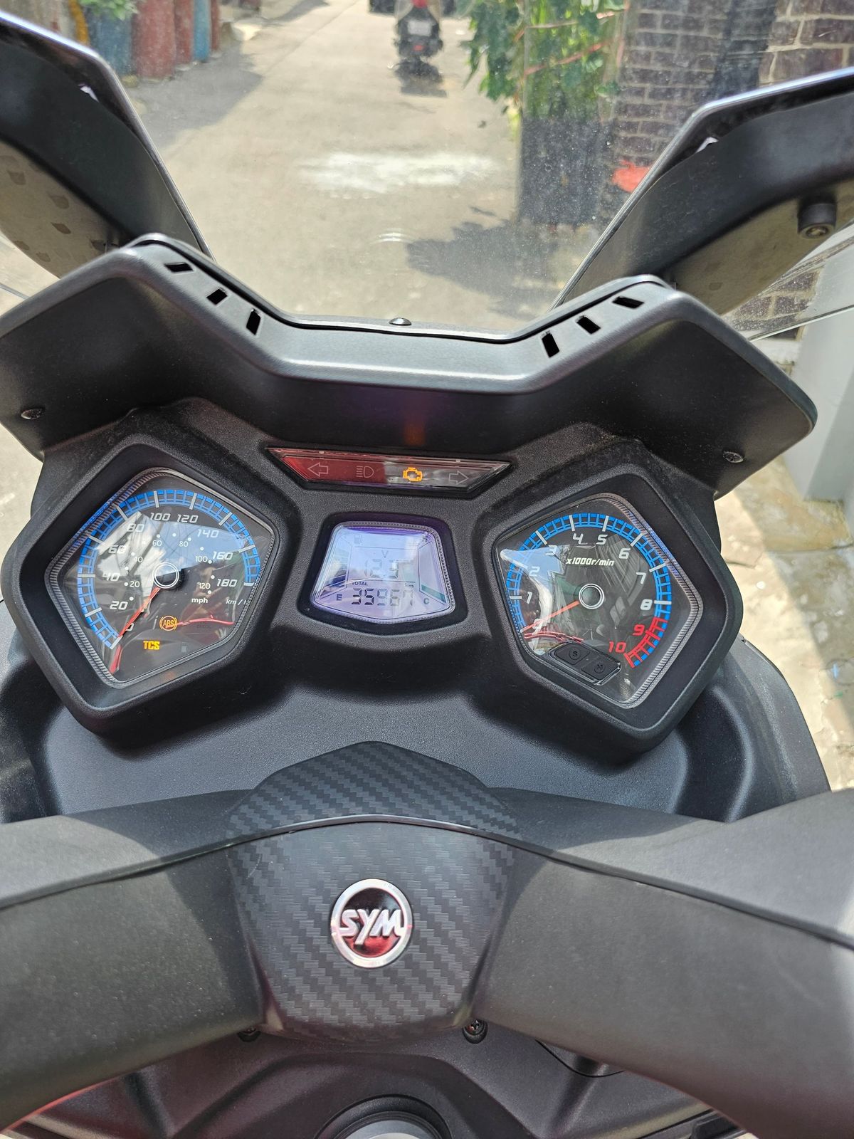 SYM 조이맥스 Z 300 플러스 ABS 5