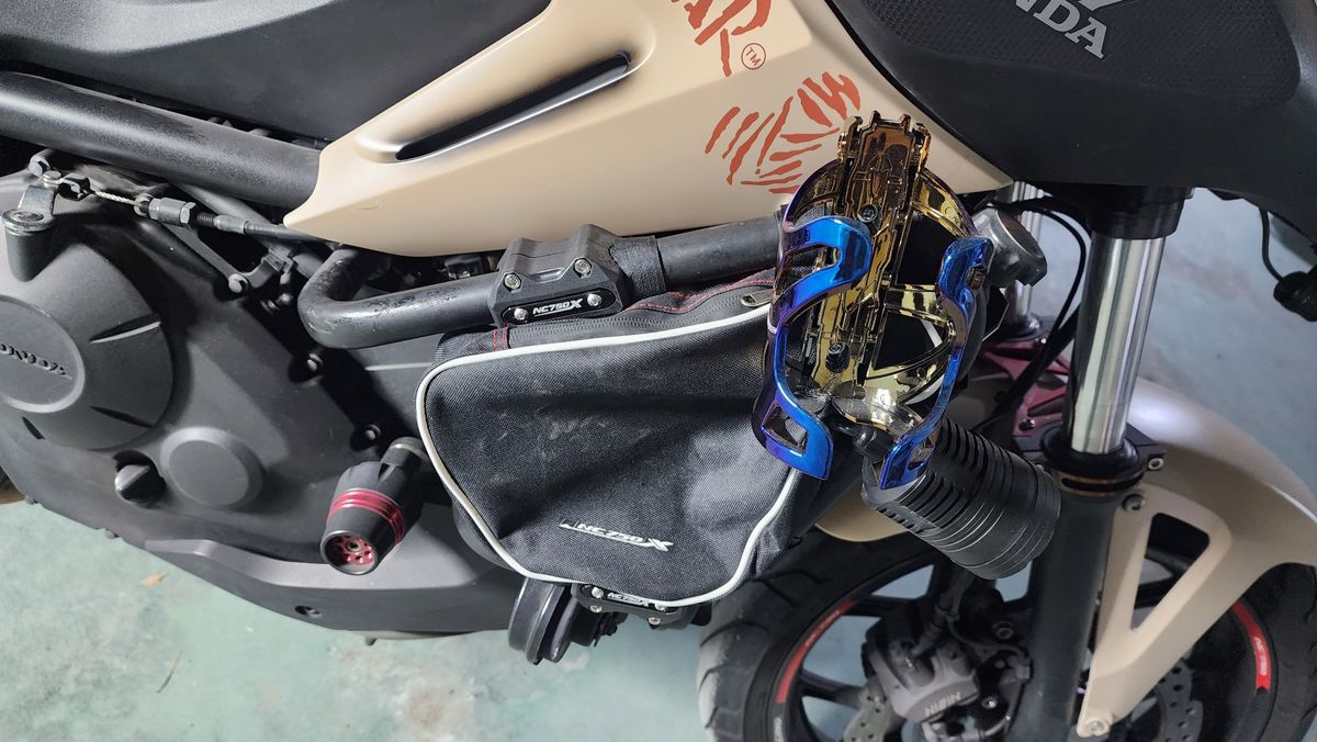 혼다 NC 750 X 16