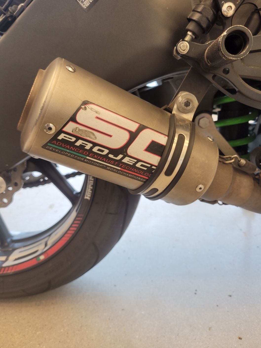 가와사키 닌자 ZX-6R 10