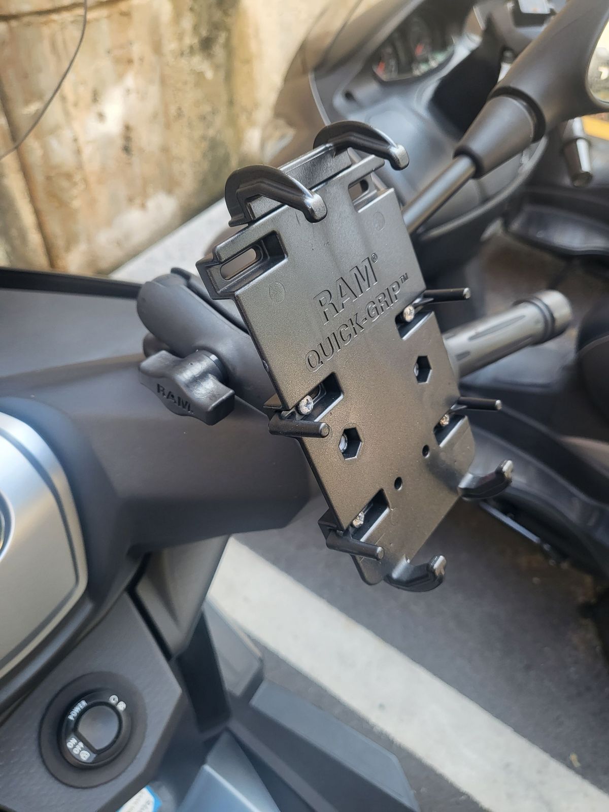 BMW C 400 GT 8