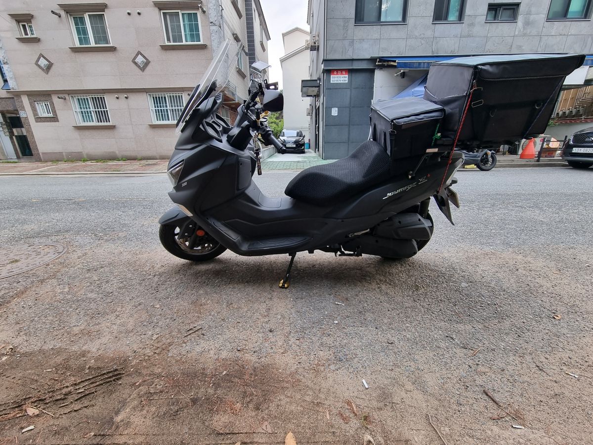 SYM 조이맥스 Z 300 플러스 ABS main