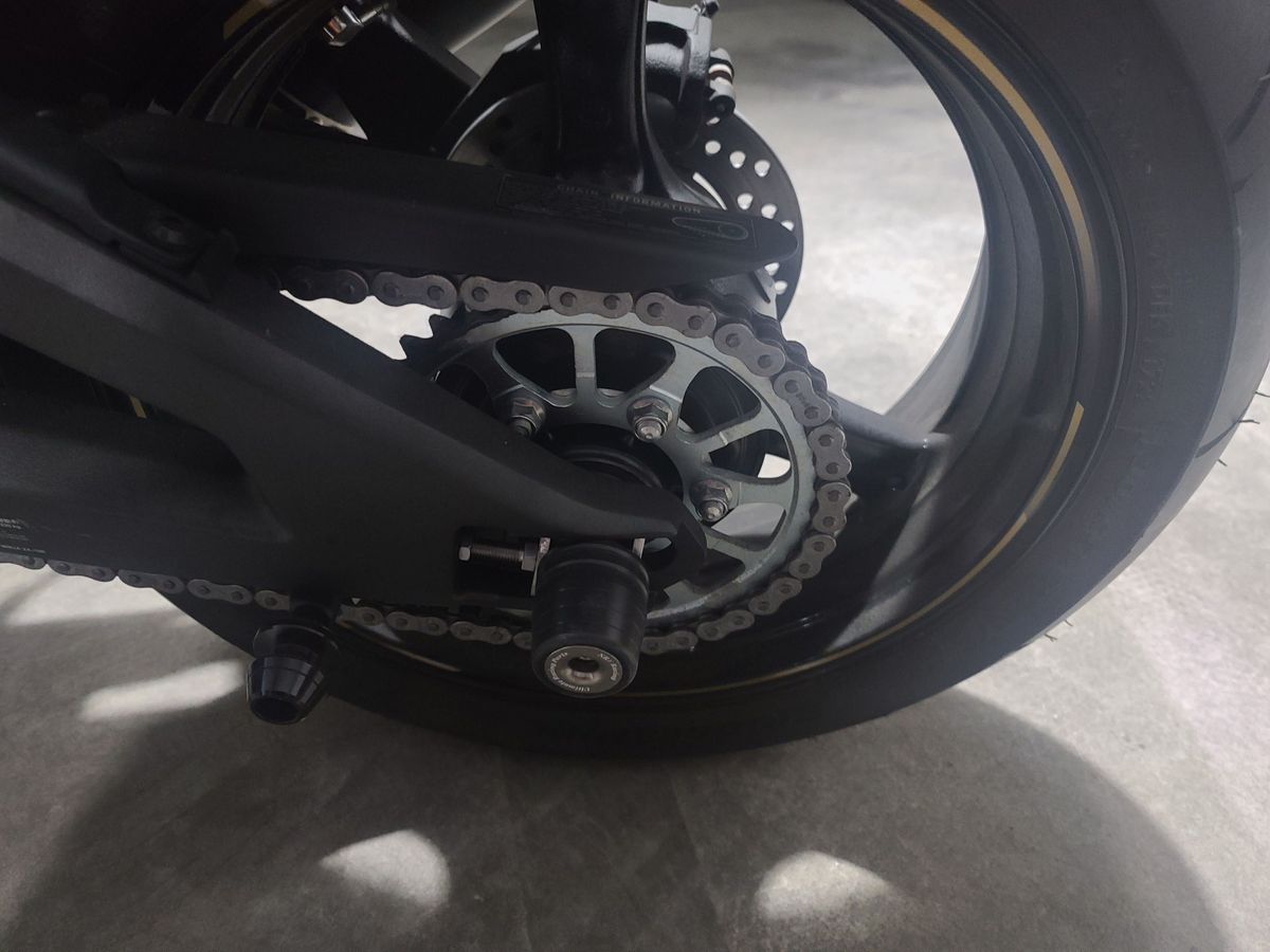 가와사키 닌자 ZX 10 R 14