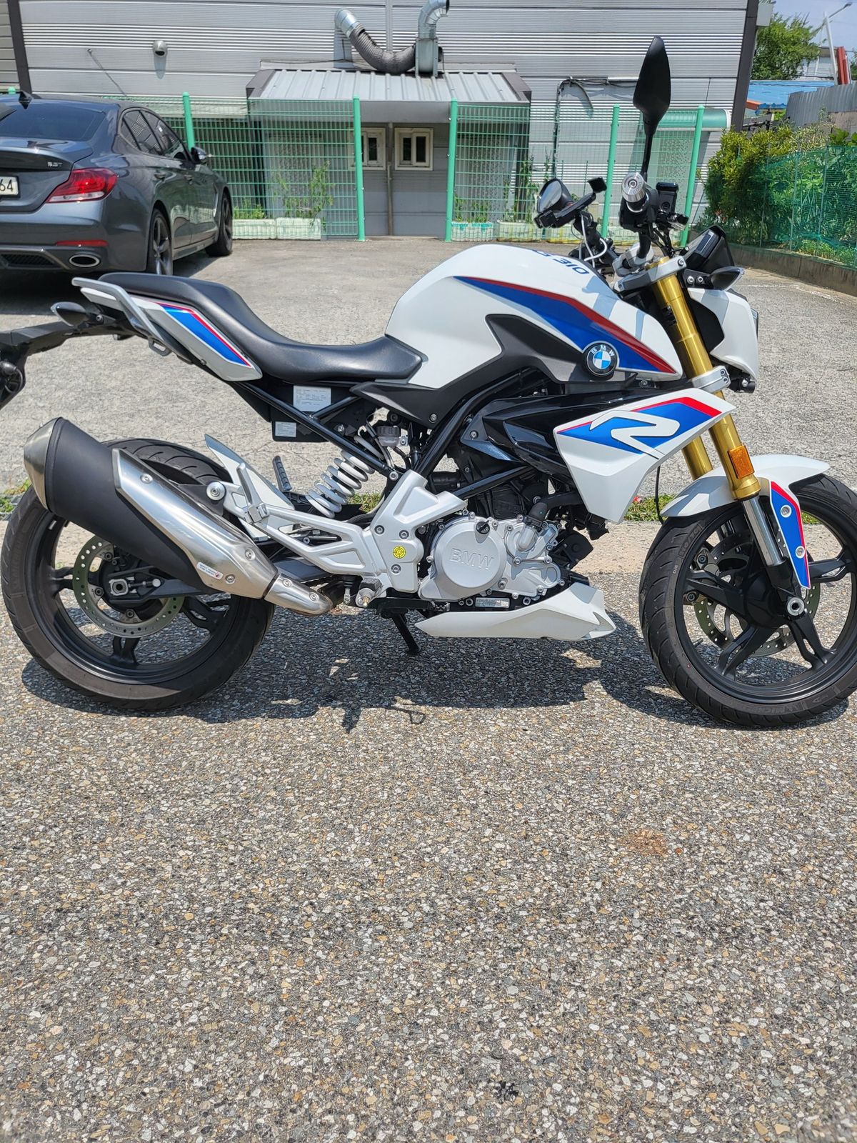 BMW G 310 R thumb 2