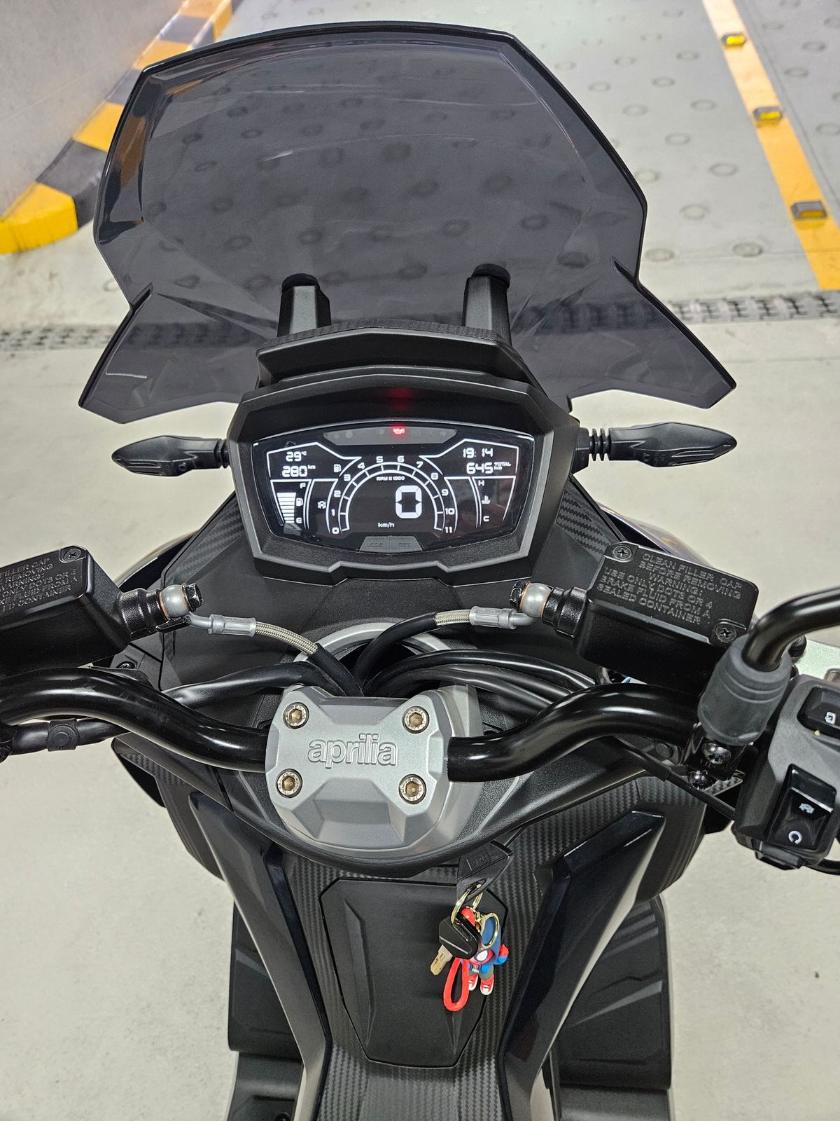 아프릴리아 SR GT 125 5