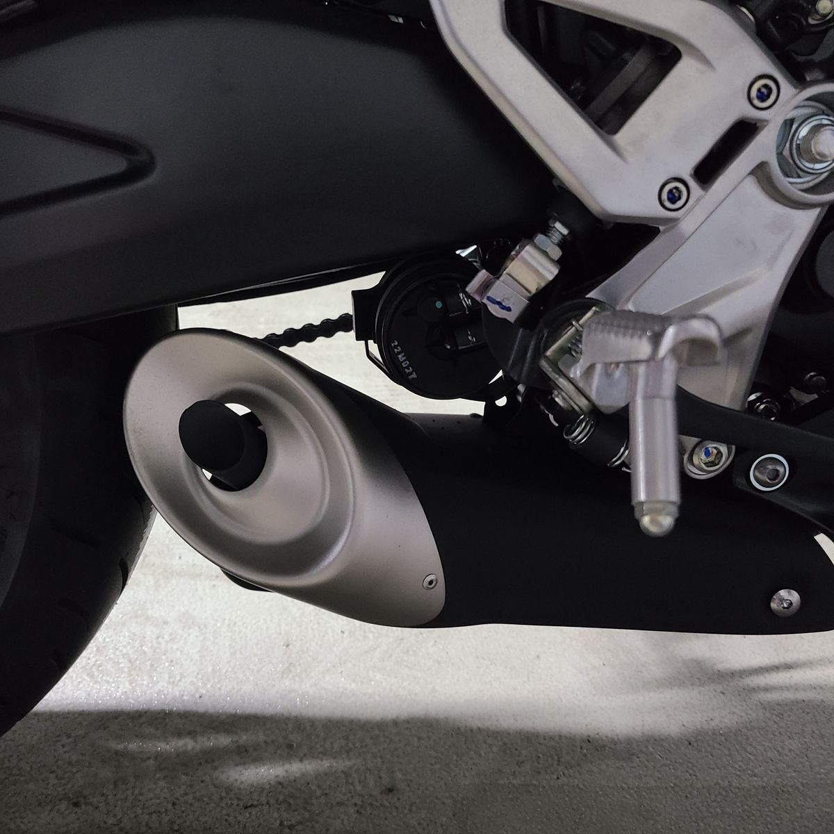 혼다 CB 125 R 8